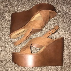 Brown Wedges
